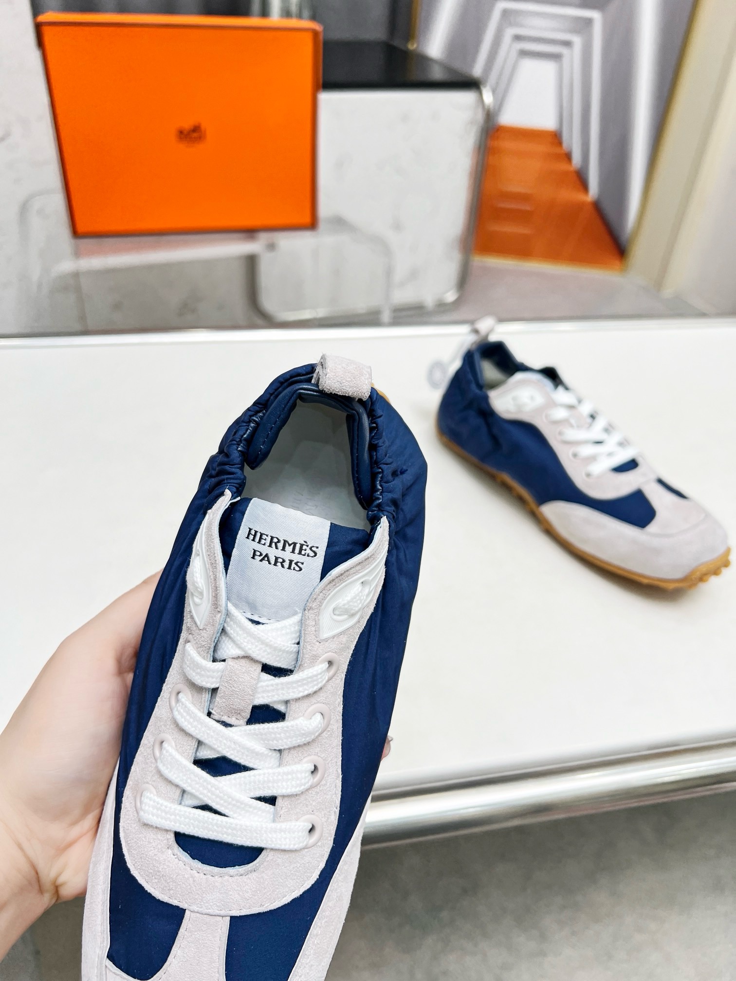 HERMES Sneakers