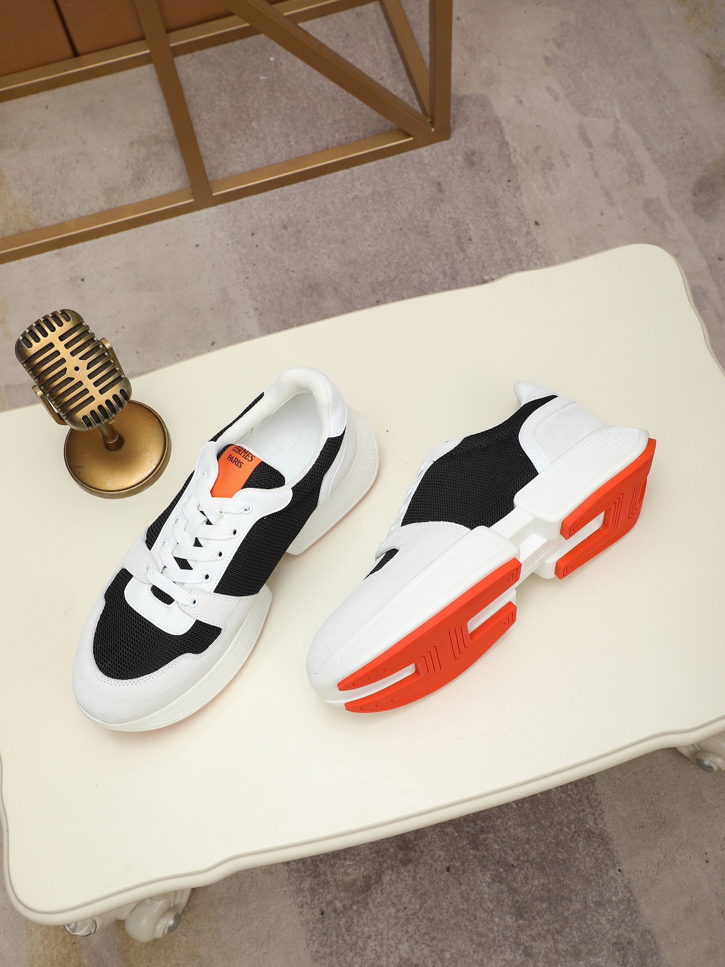 HERMES Sneakers