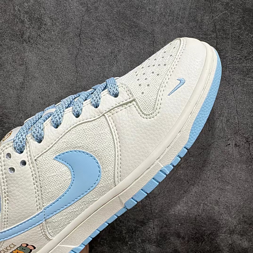 NIKE & GUCCI Sneakers