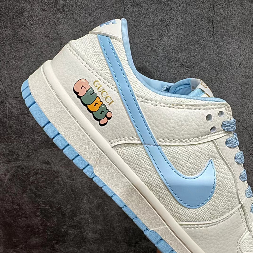 NIKE & GUCCI Sneakers