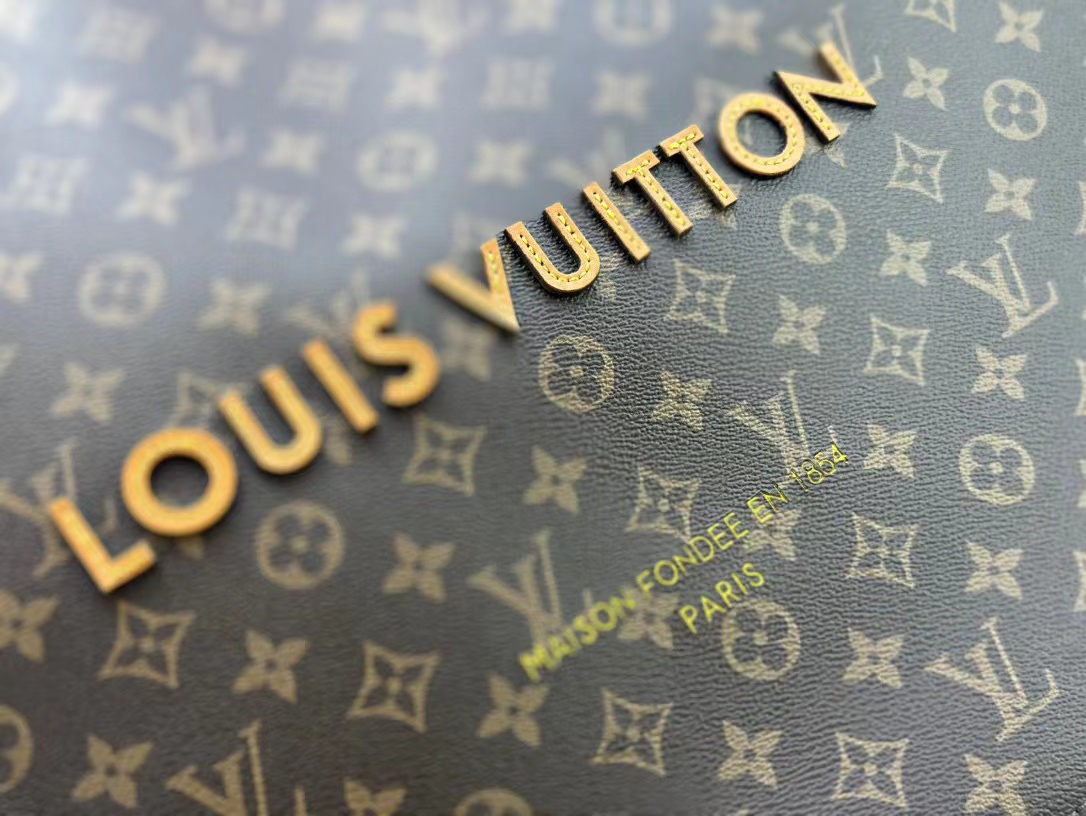 LV Tote Bag