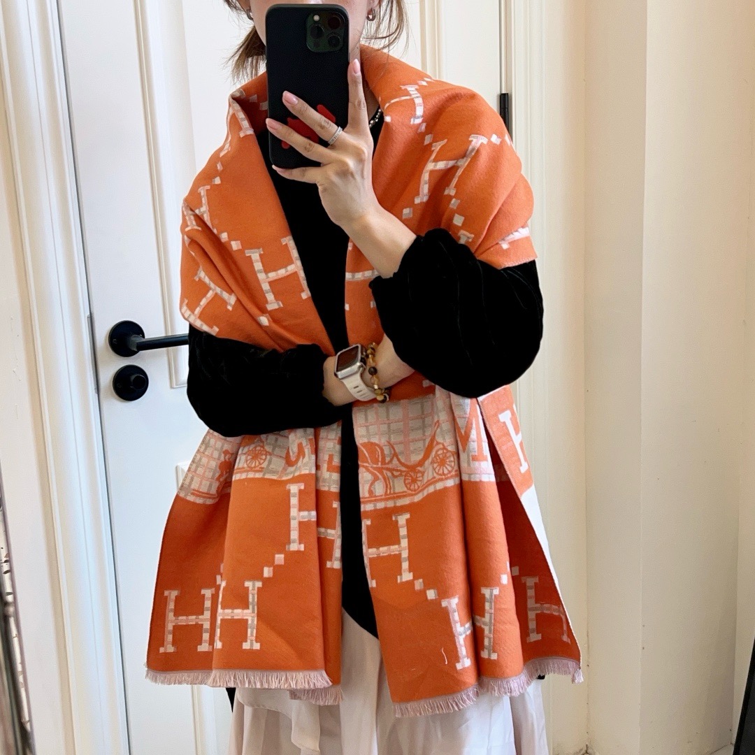 HERMES Tippet Scarf