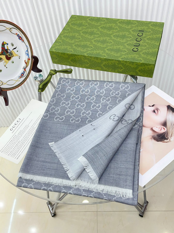 GUCCI Scarf