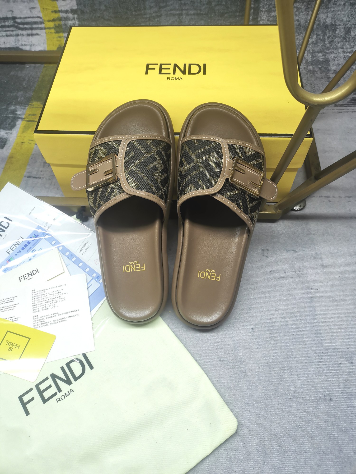 FENDI SLIDES