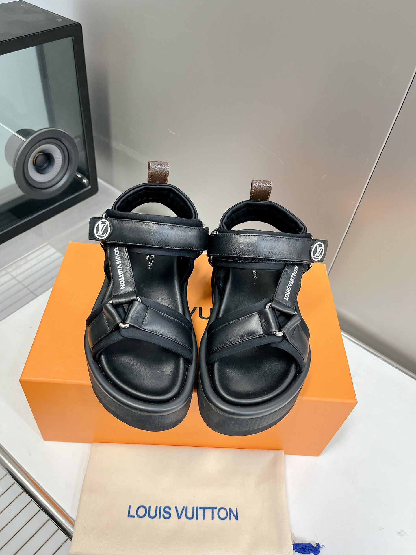 LOUIS VUITTON SANDALS
