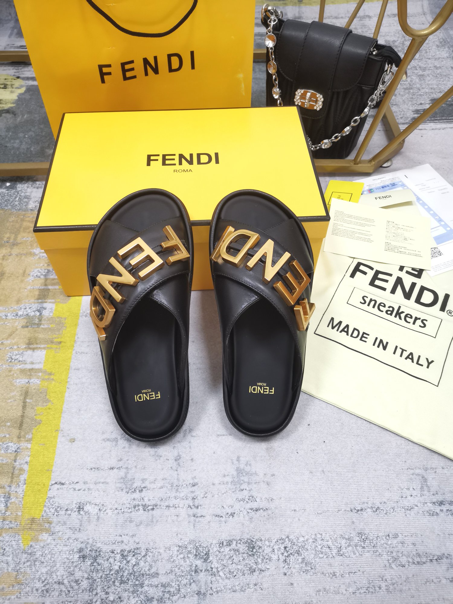 FENDI SLIDES