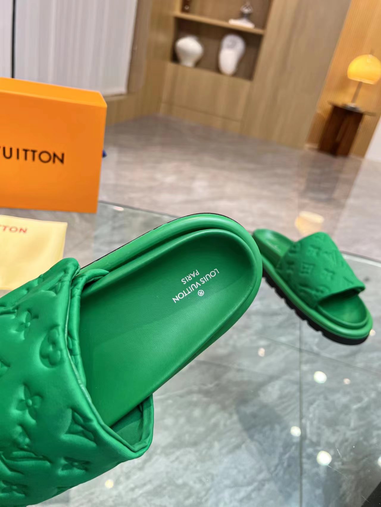 LOUIS VUITTON SLIDES