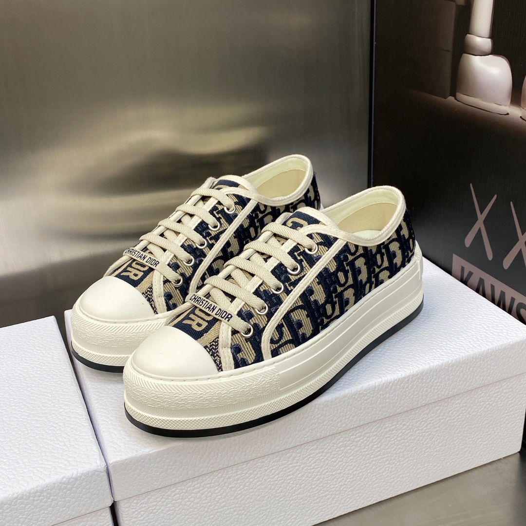 DIOR SNEAKERS