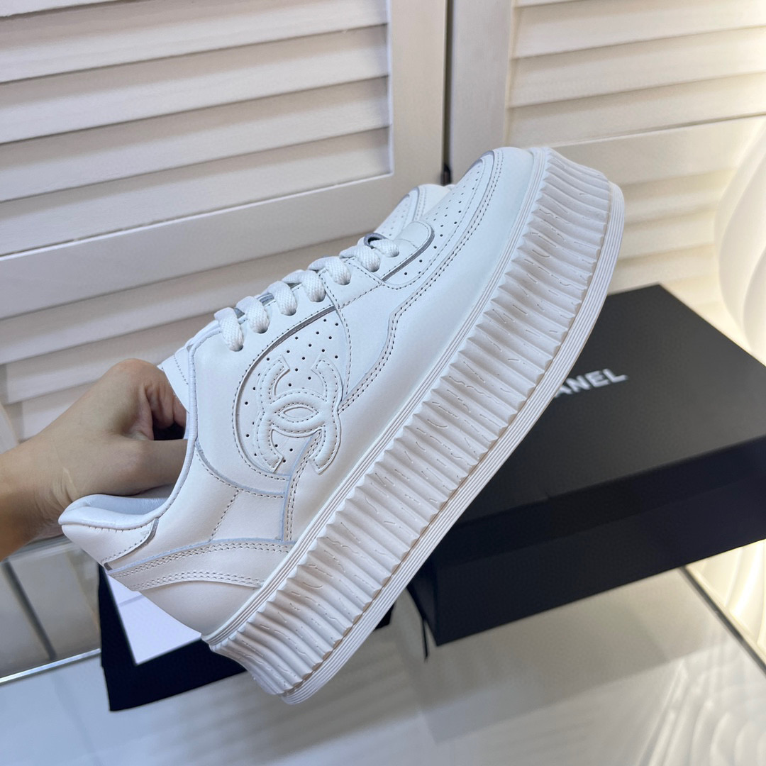 CHANEL SNEAKERS