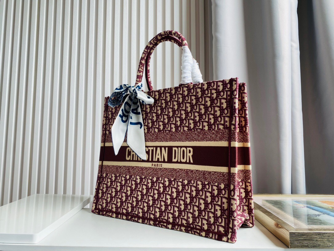 DIOR BAG