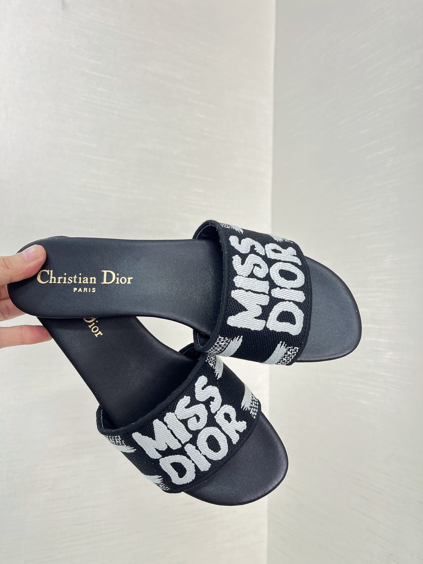 DIOR Latest Popular Miss Dior Graffiti Logo Embroidery SLIDES