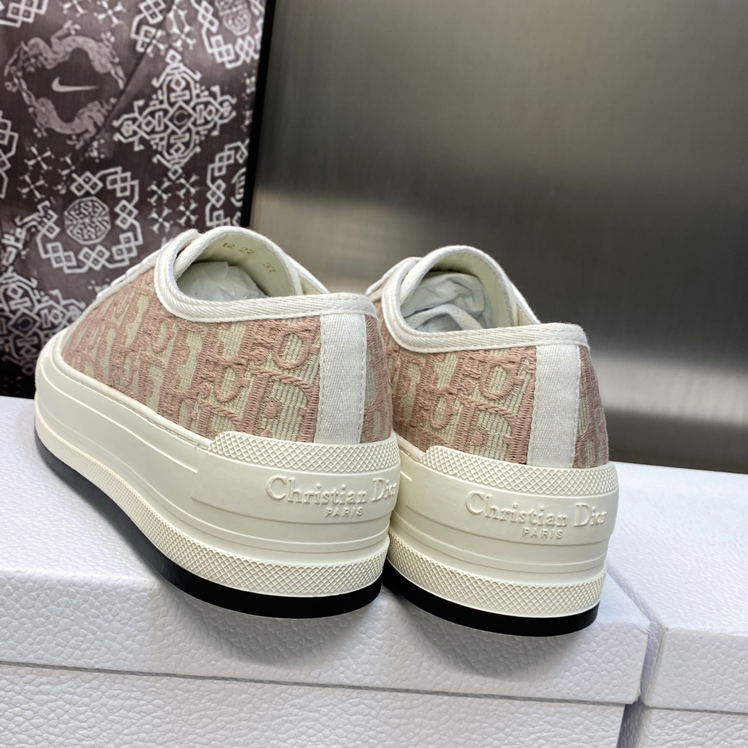 DIOR SNEAKERS
