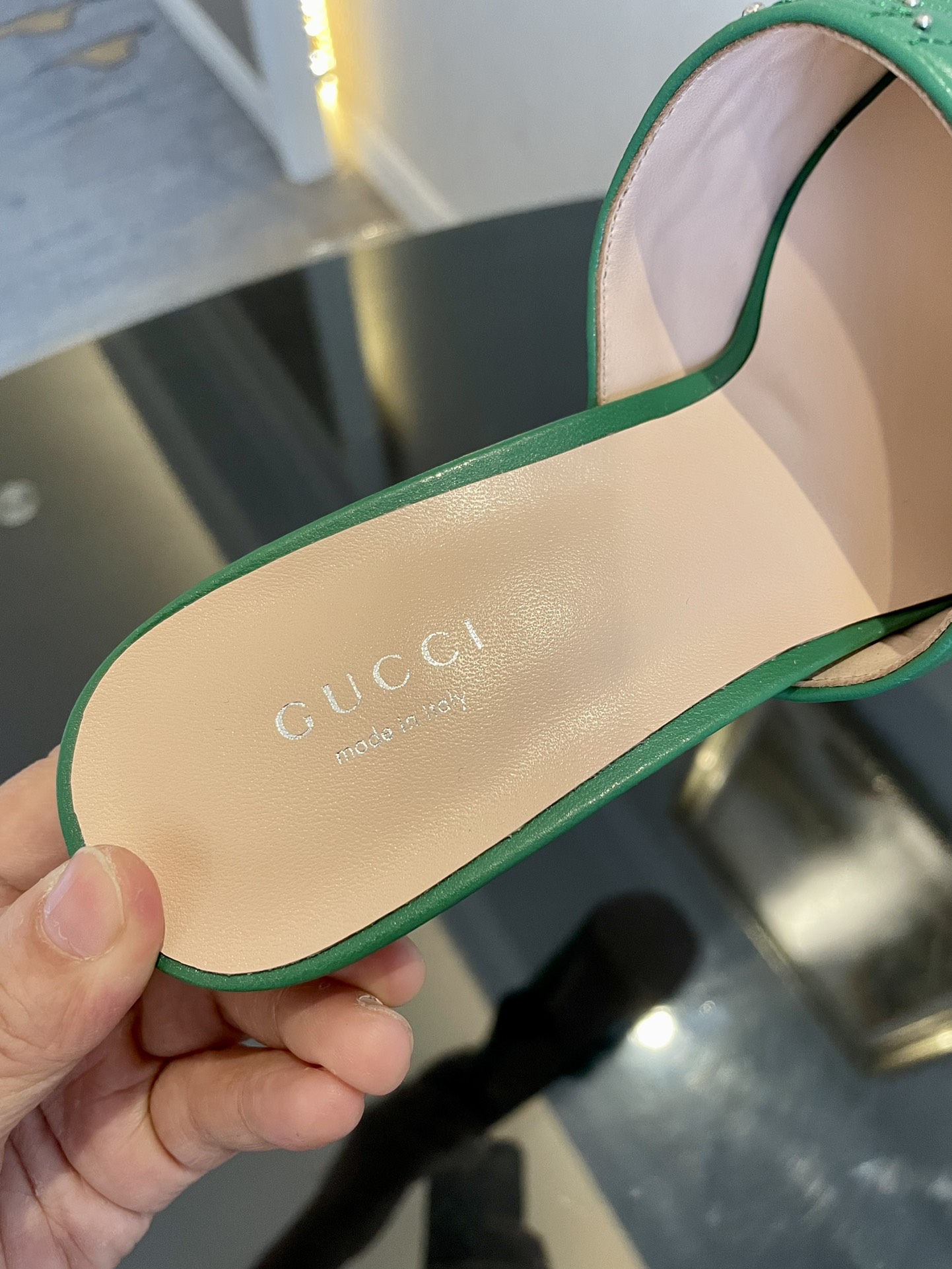 GUCCI SLIDES