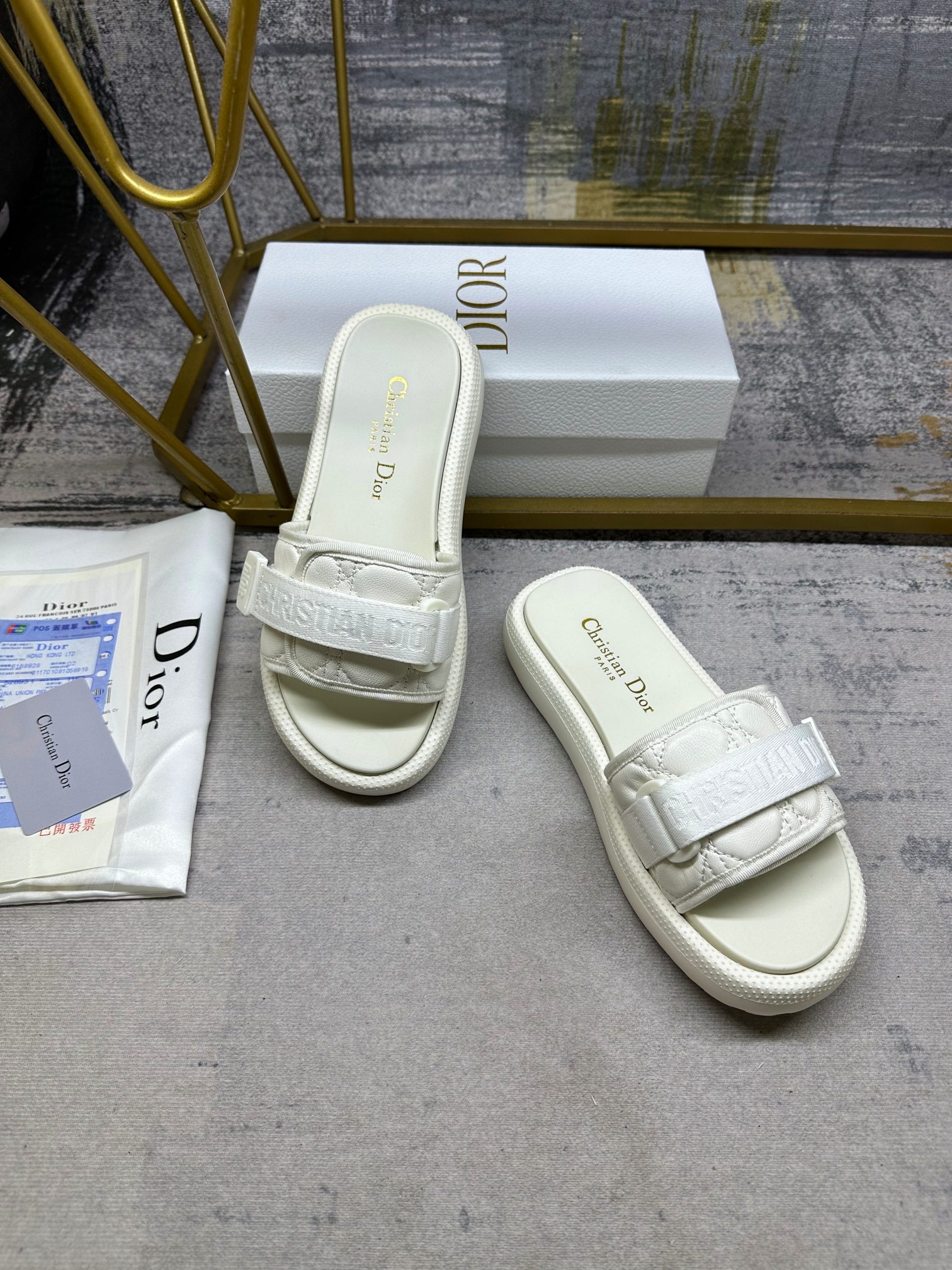 DIOR Latest Popular  SLIDES