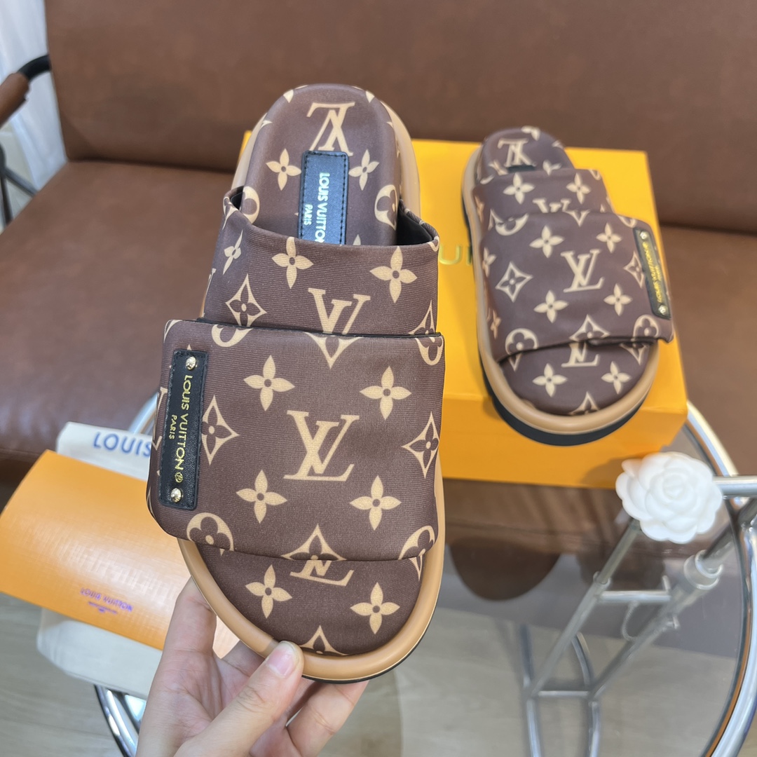 LOUIS VUITTON SLIDES