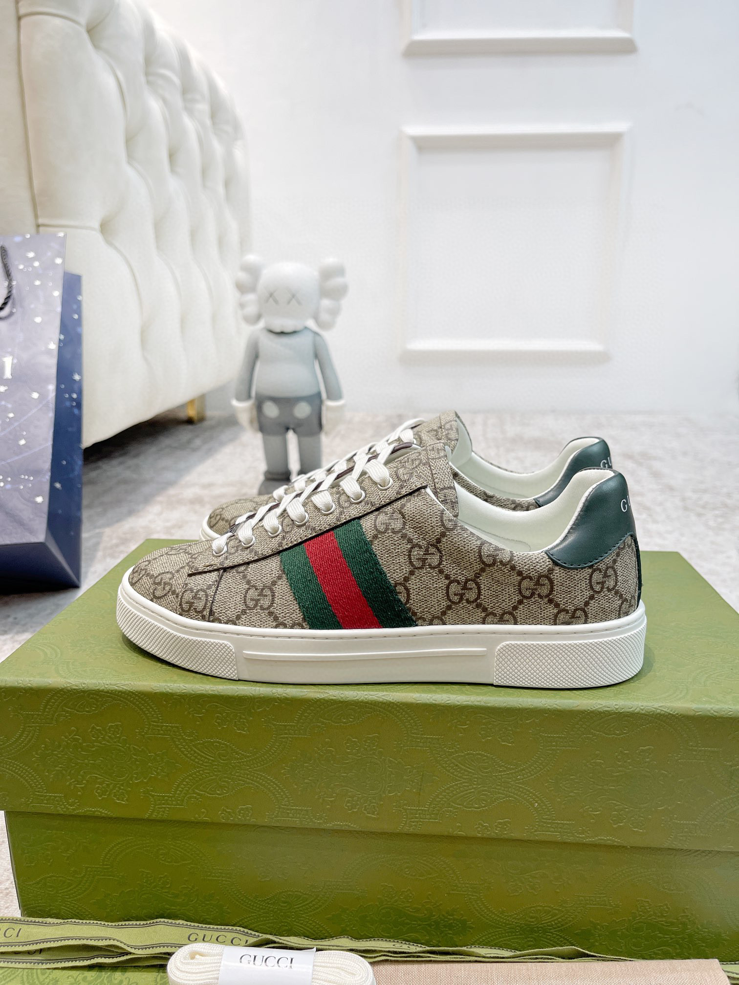 WOMEN'S GUCCI ACE SNEAKER WITH WEB