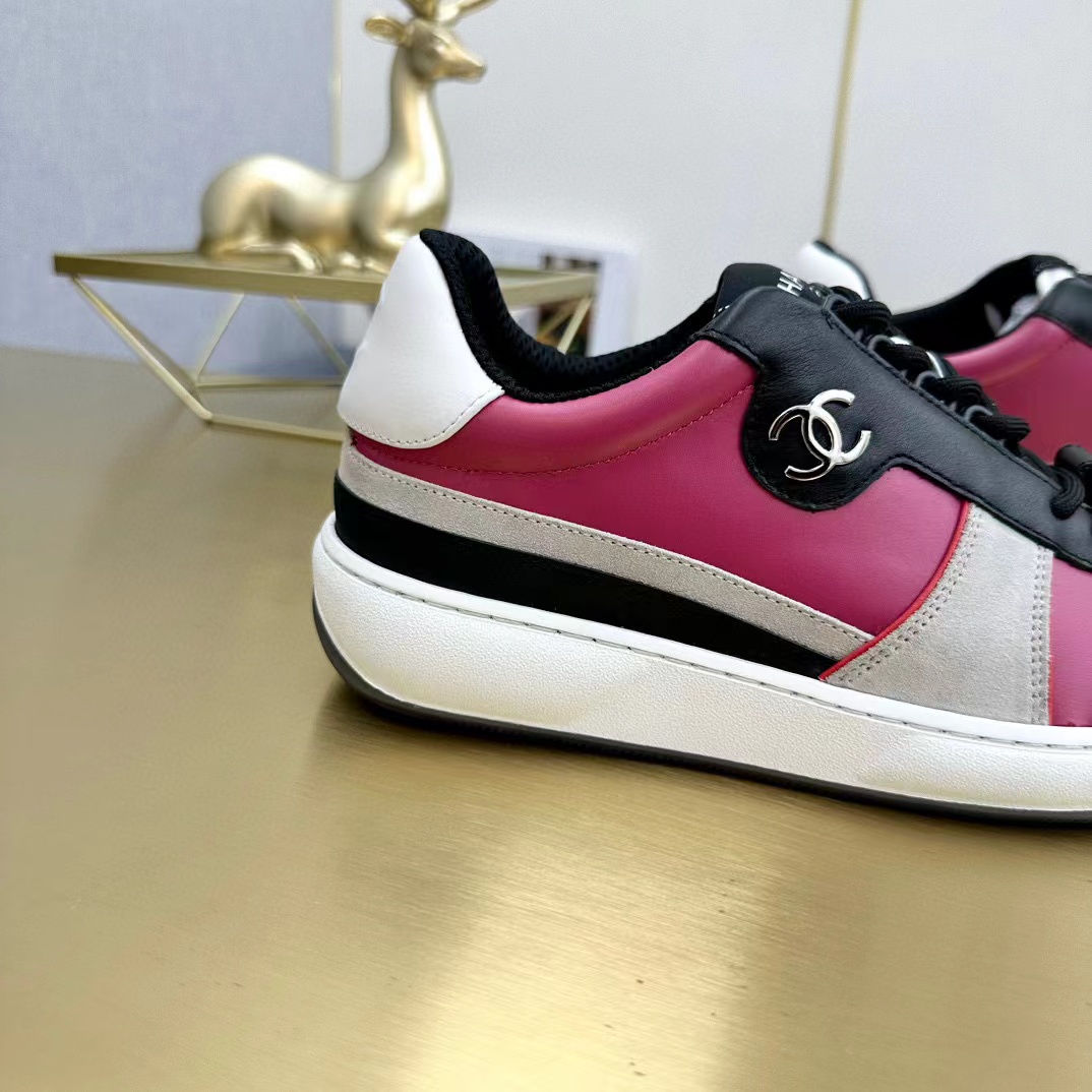 CHANEL SNEAKERS