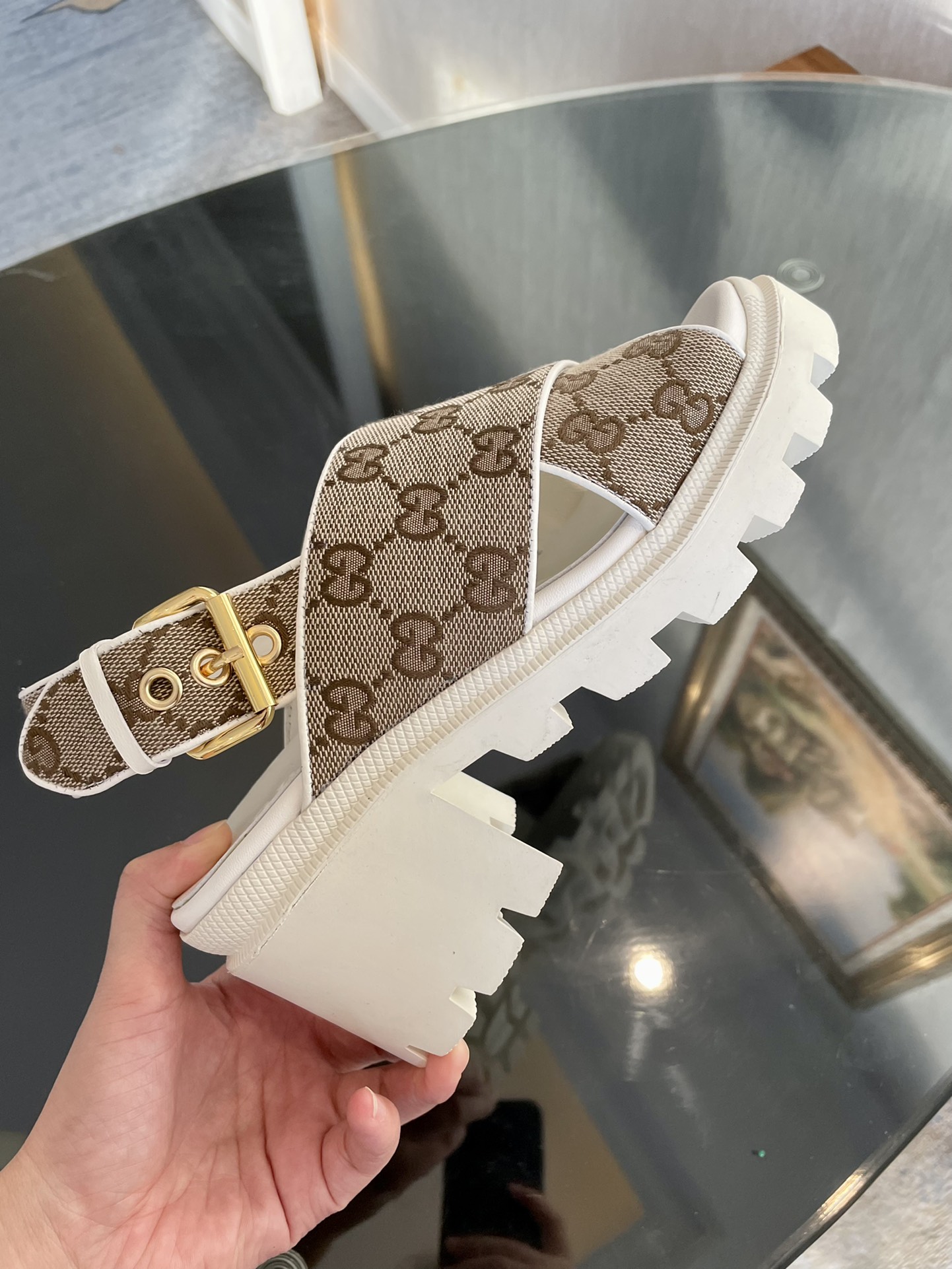 GUCCI SANDALS