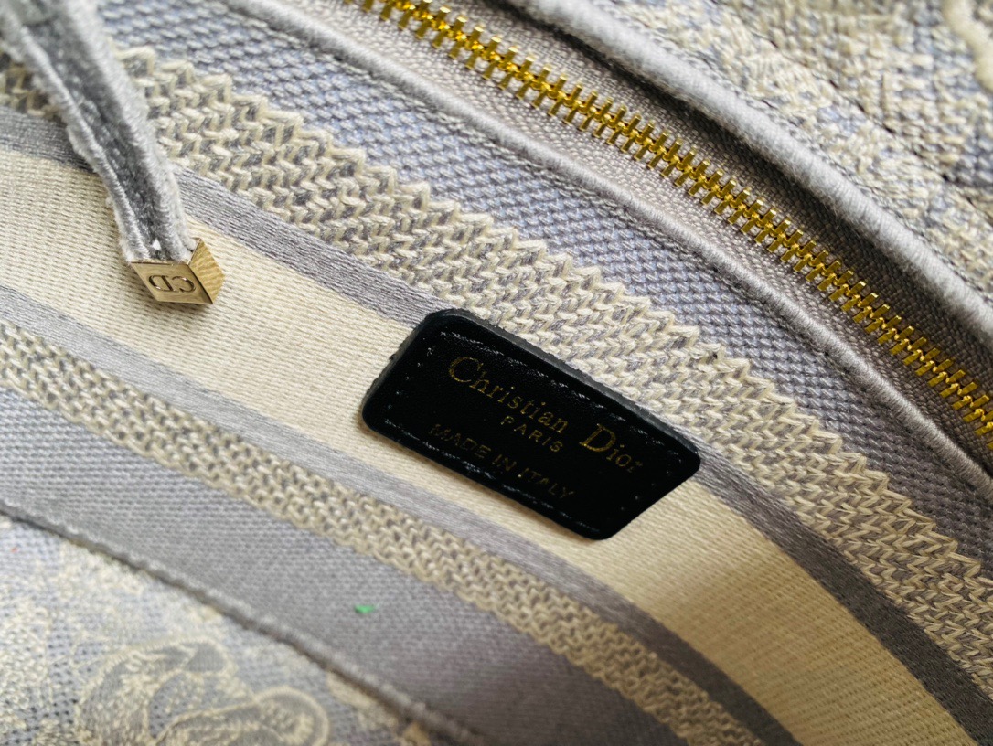 DIOR BAG