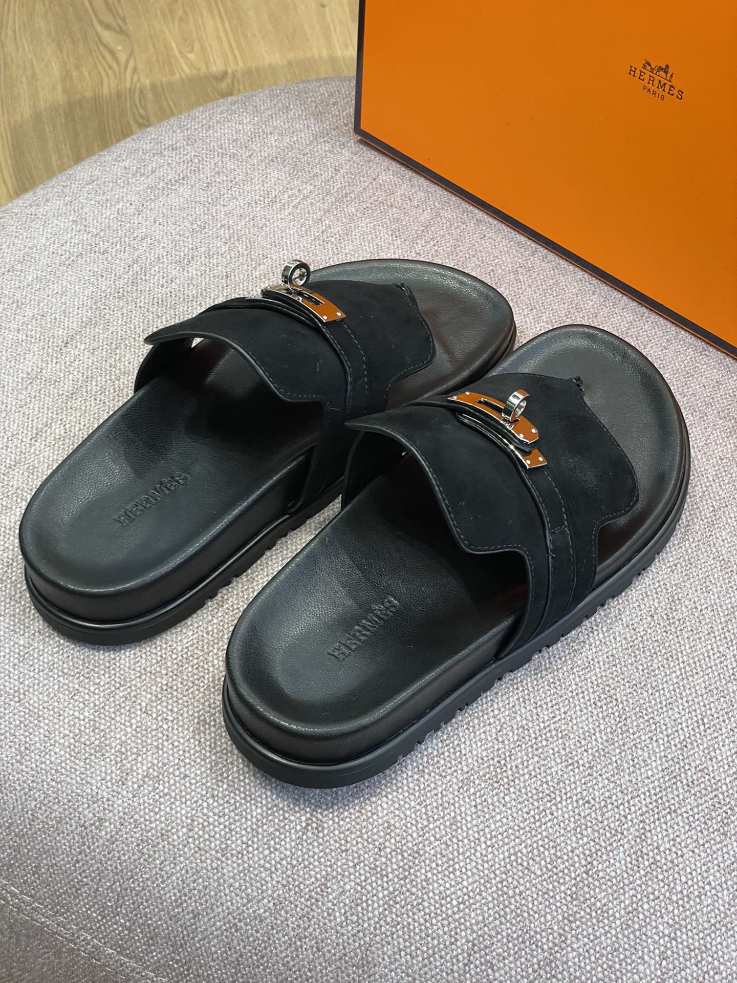 Hermès new pure leather classic Kelly flip-flops