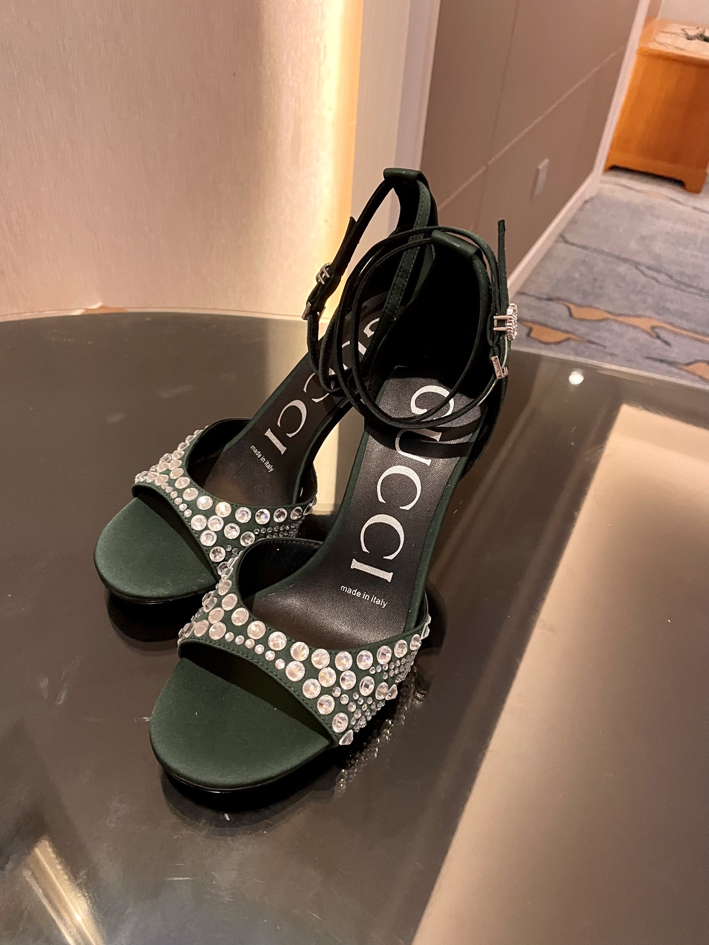 GUCCI SANDALS