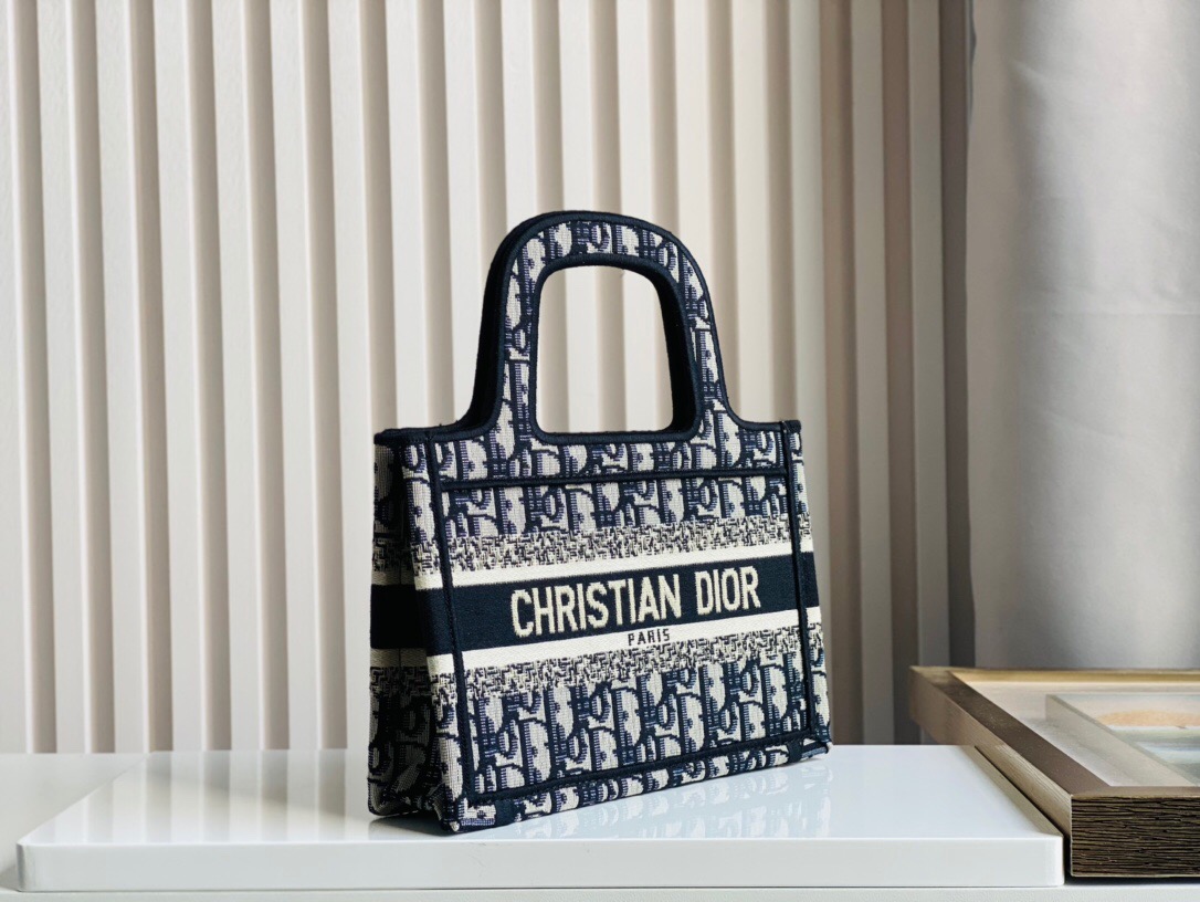 DIOR BAG