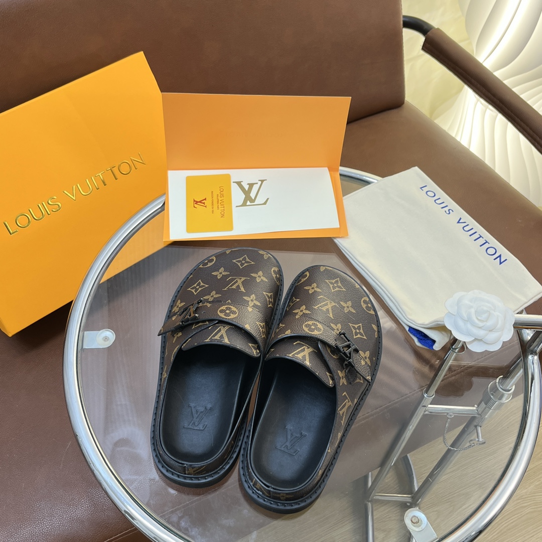 LOUIS VUITTON SLIDES