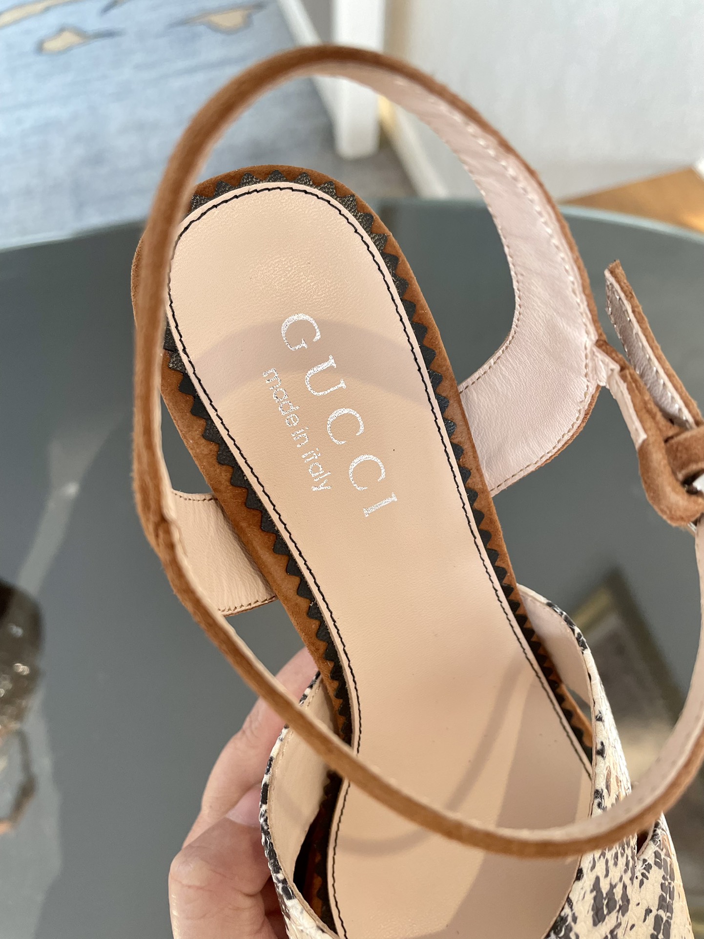 GUCCI SANDALS