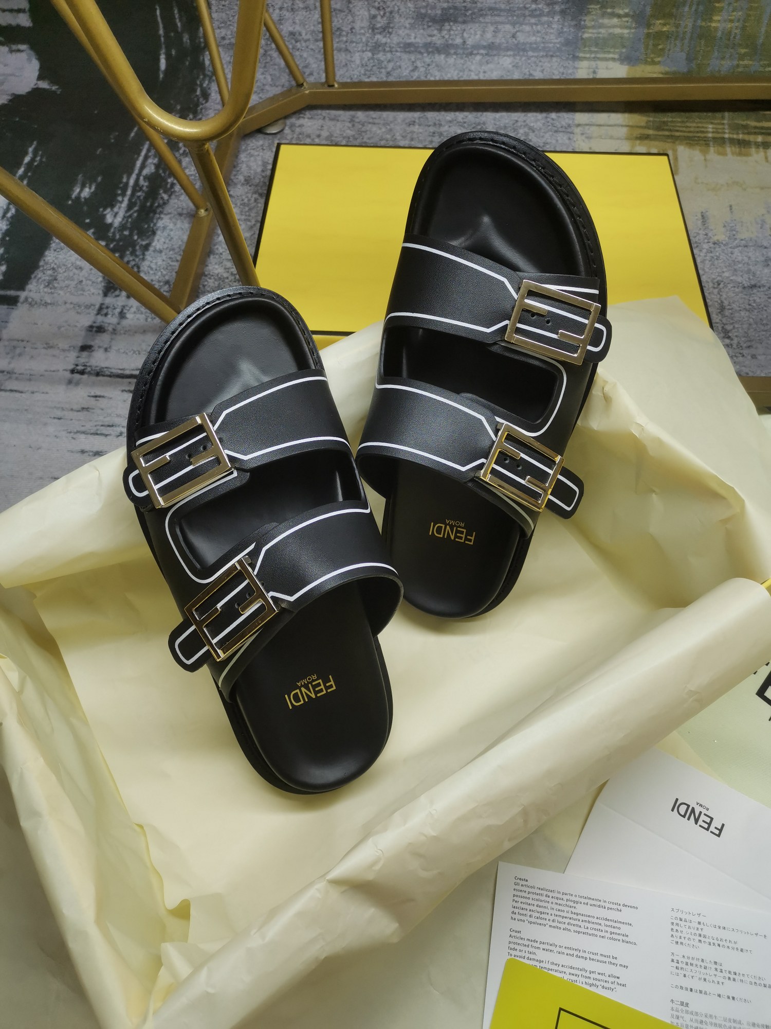 FENDI SLIDES