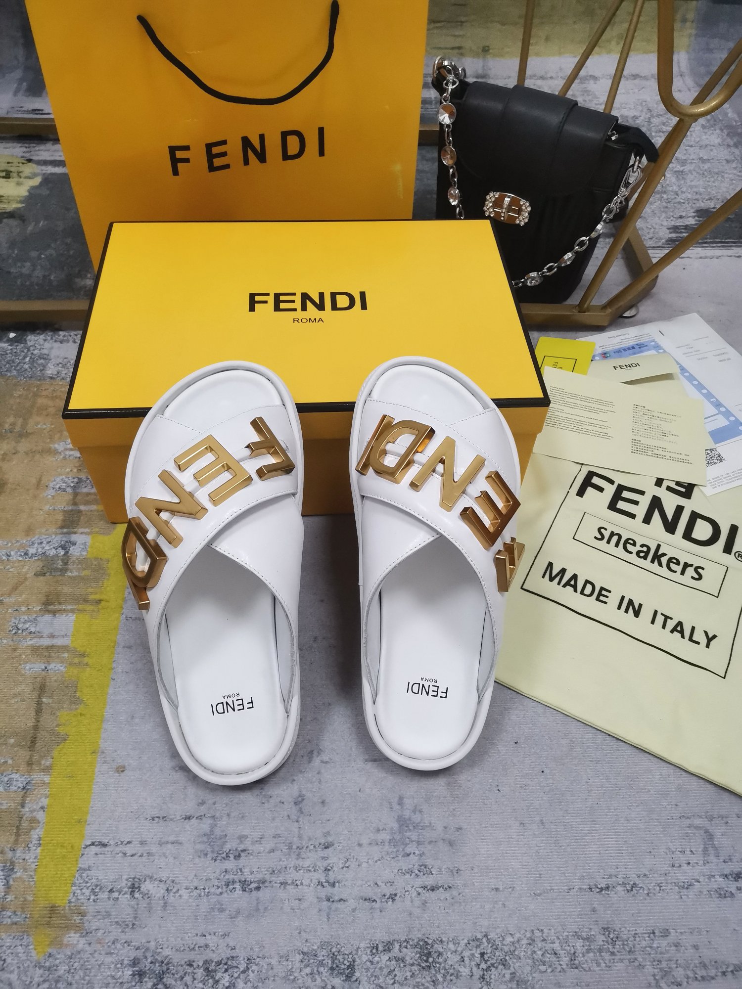 FENDI SLIDES