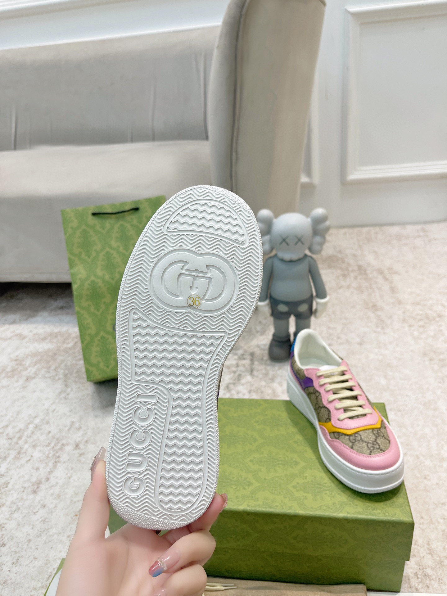 GUCCI SNEAKERS