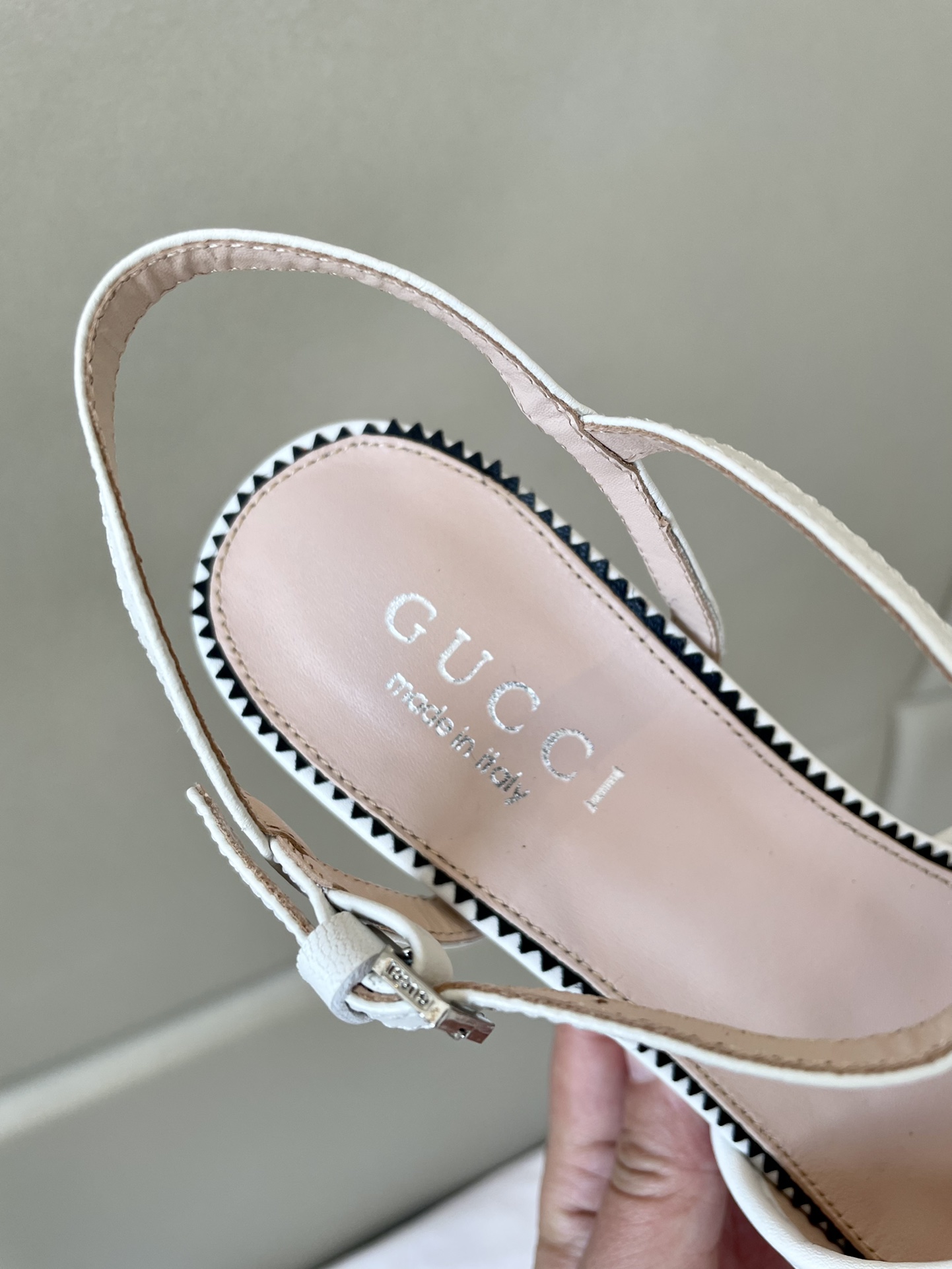 GUCCI SANDALS