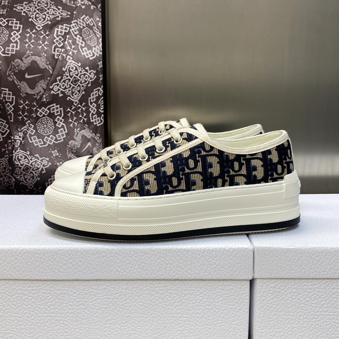 DIOR SNEAKERS