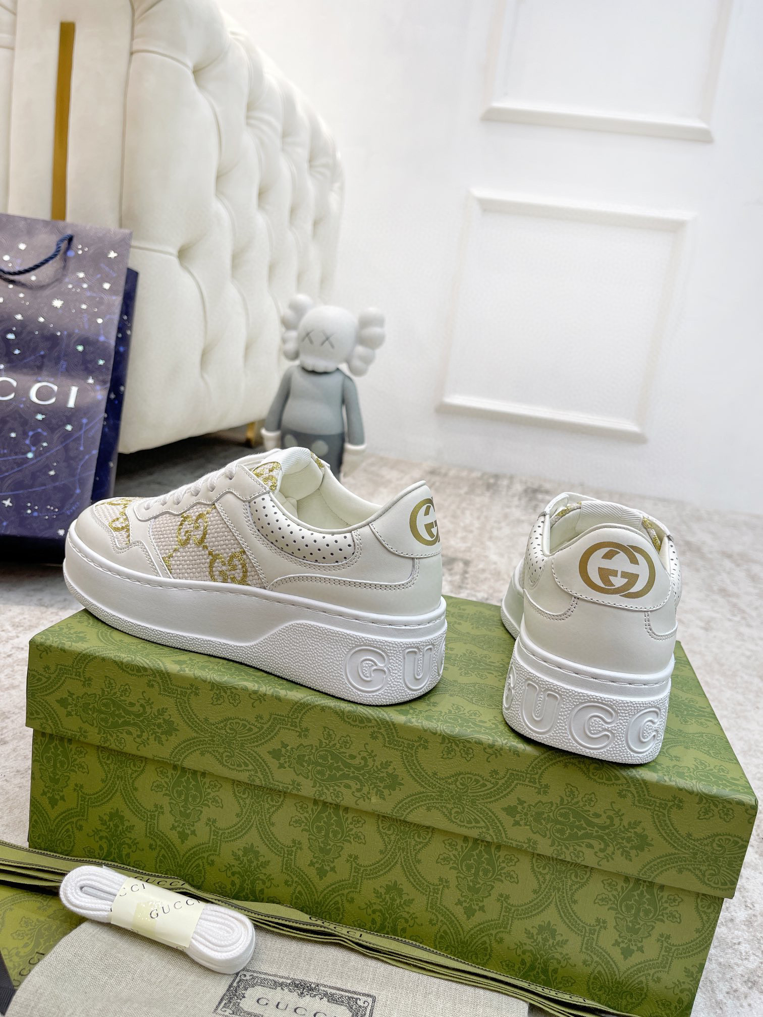 GUCCI SNEAKERS