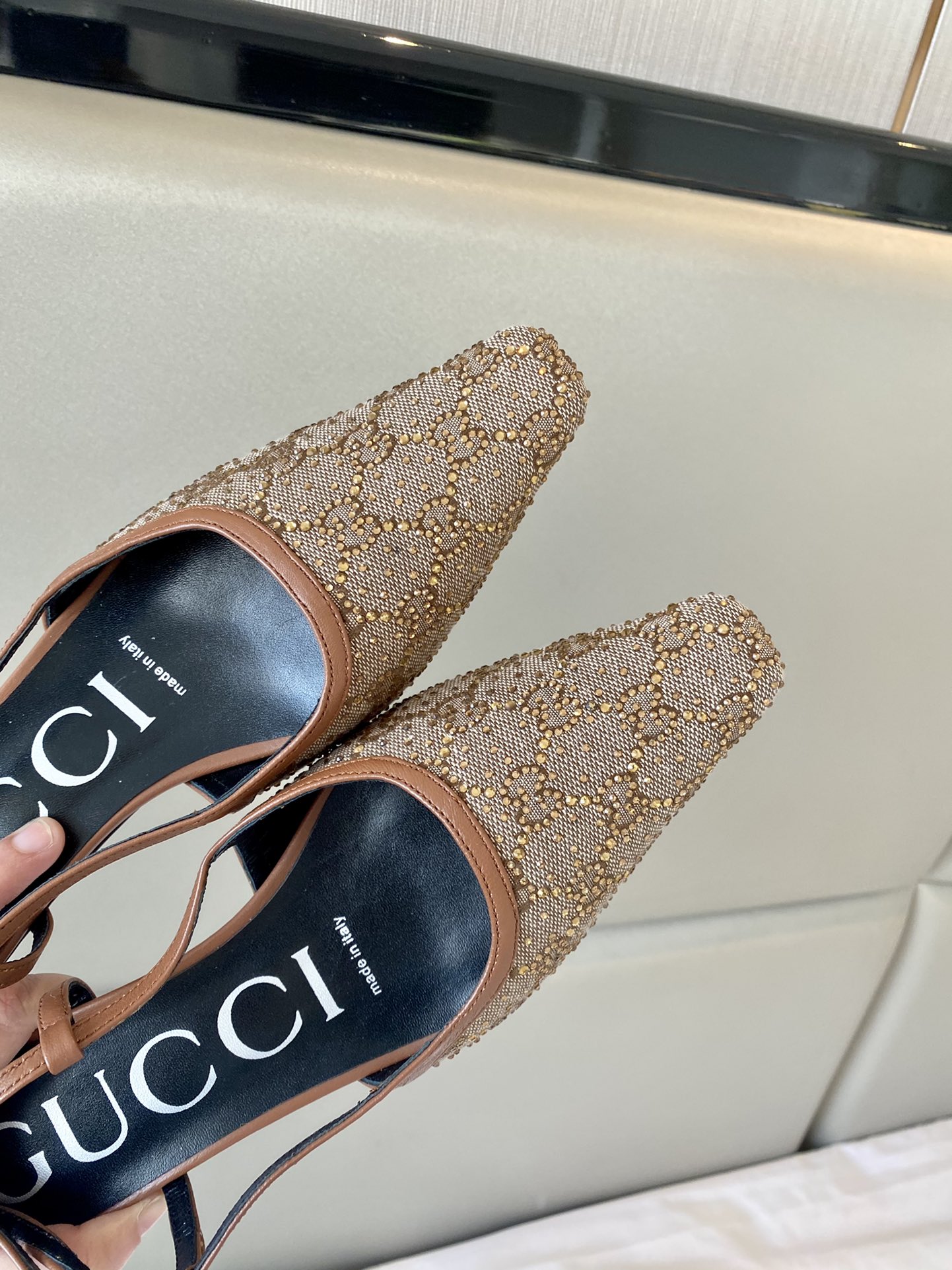 GUCCI SANDALS
