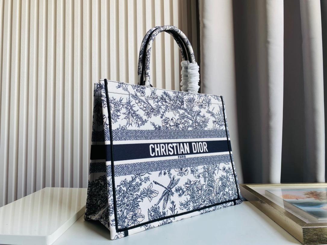 DIOR BAG