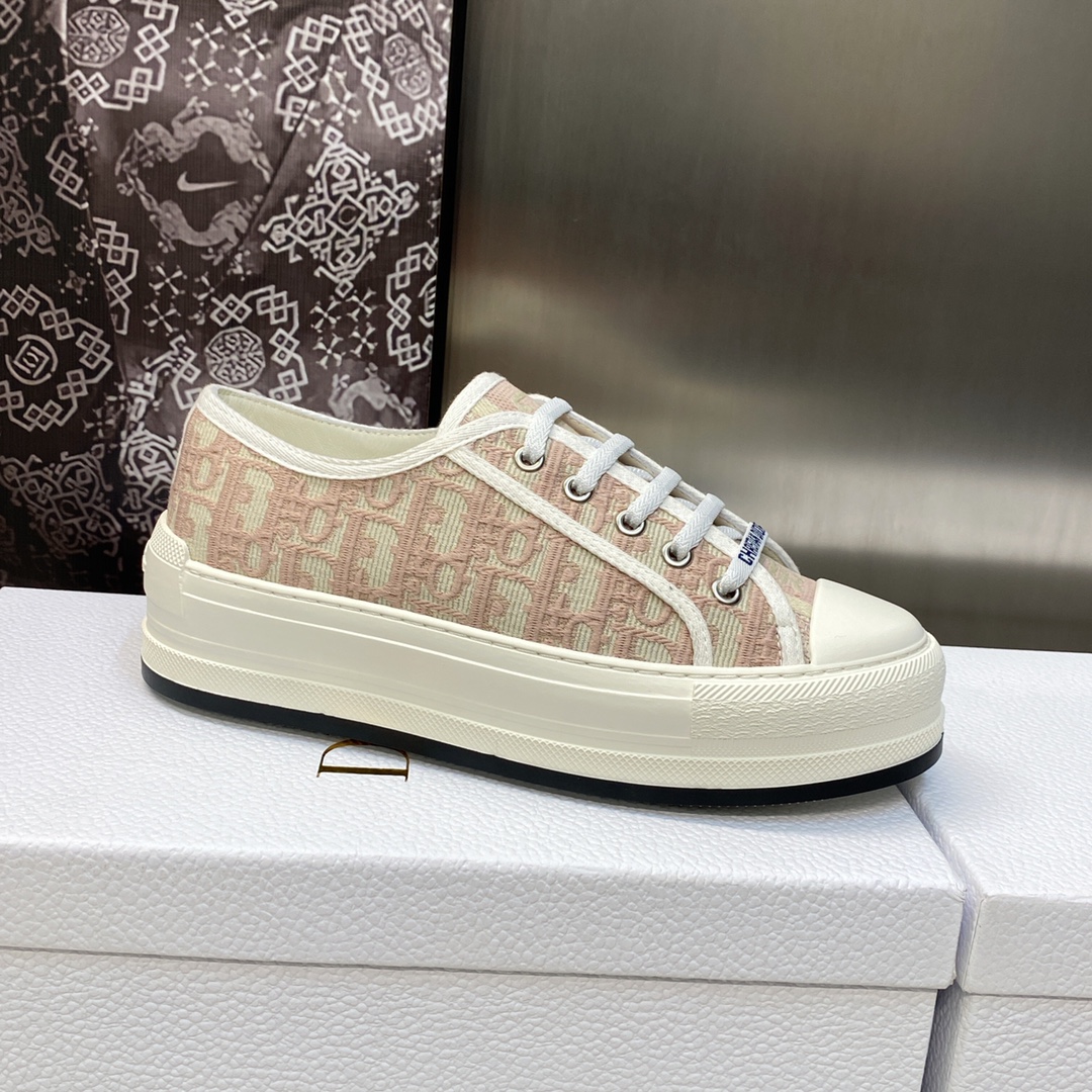 DIOR SNEAKERS