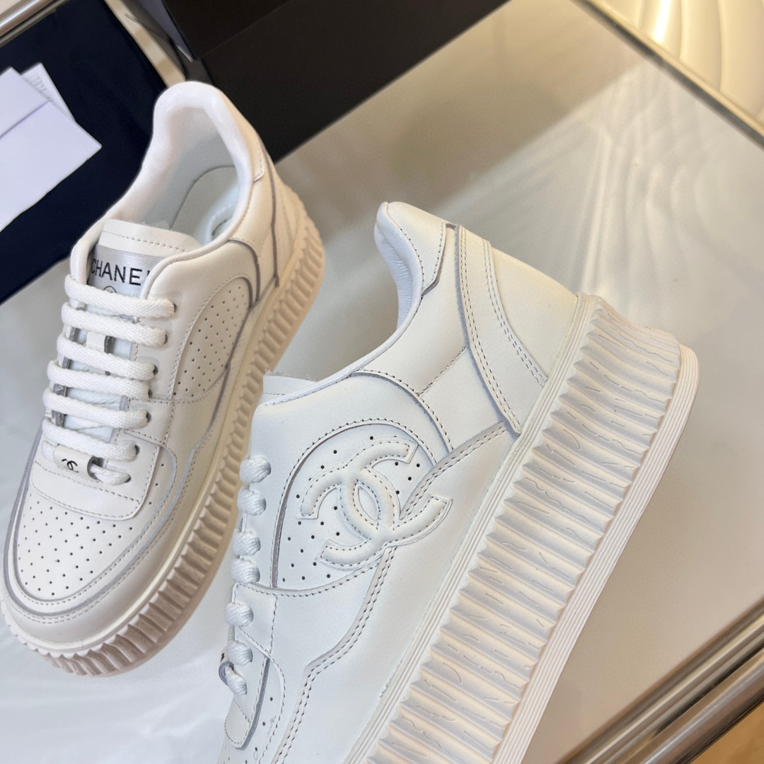 CHANEL SNEAKERS