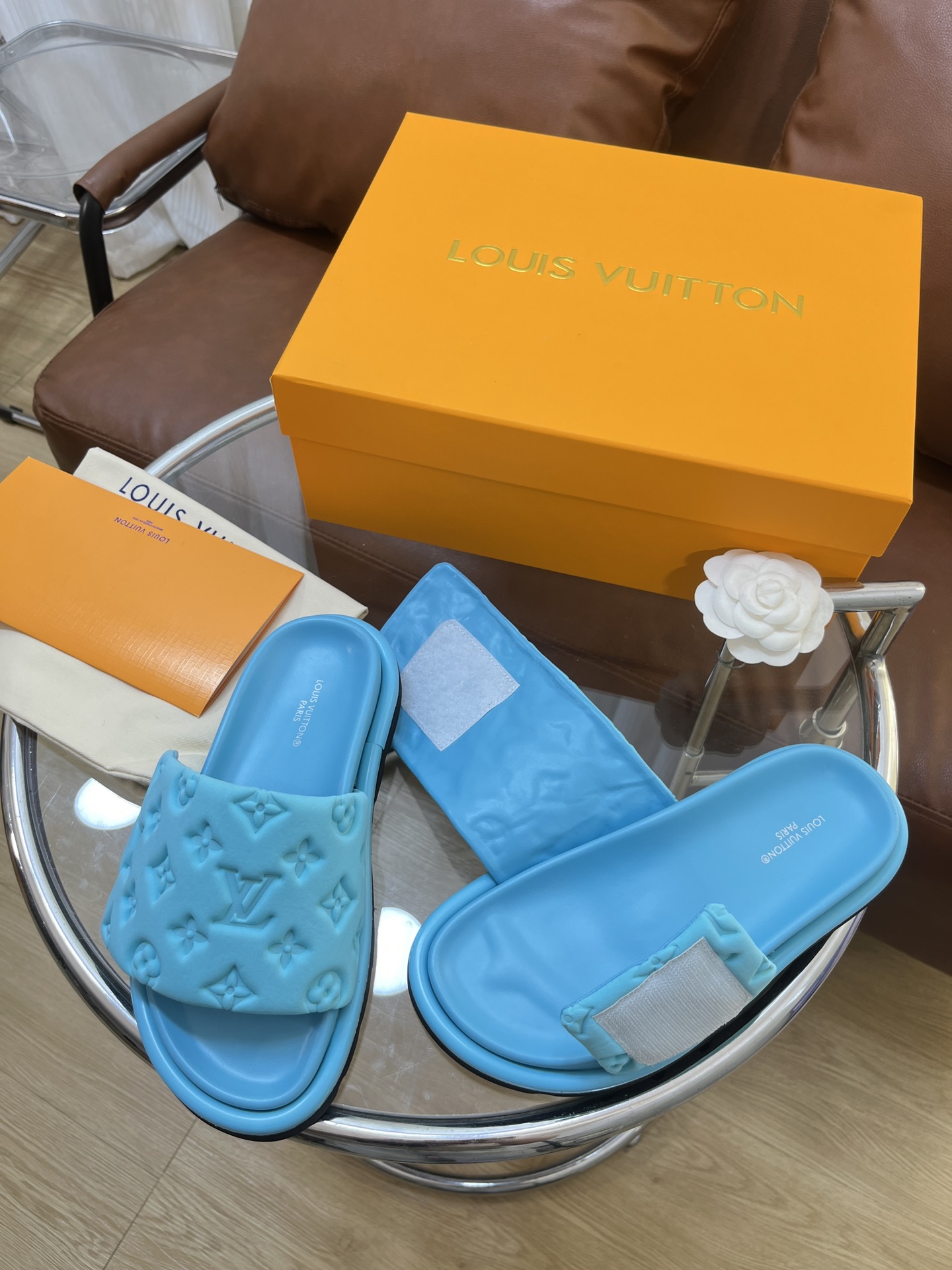 LOUIS VUITTON SLIDES