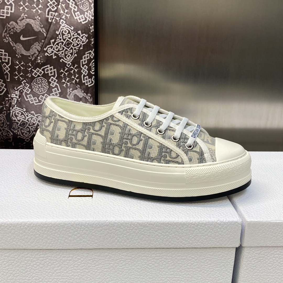DIOR SNEAKERS