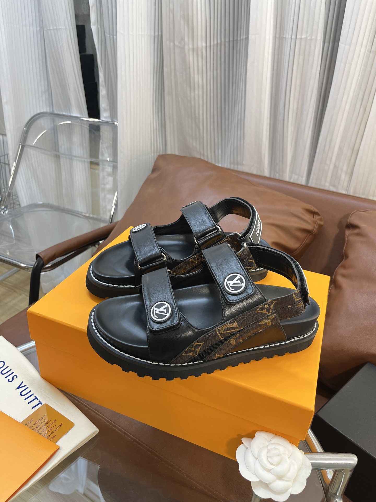 LOUIS VUITTON SANDALS