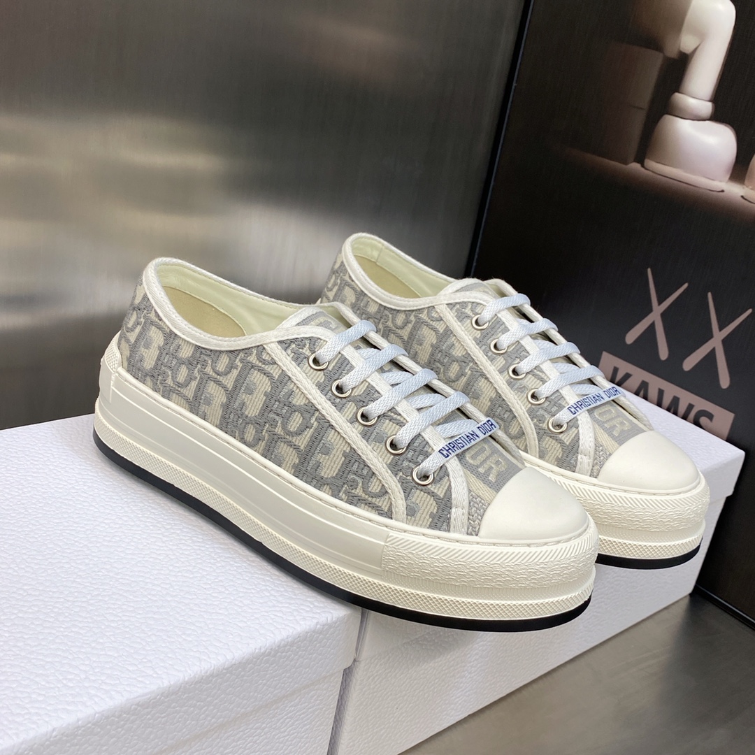 DIOR SNEAKERS