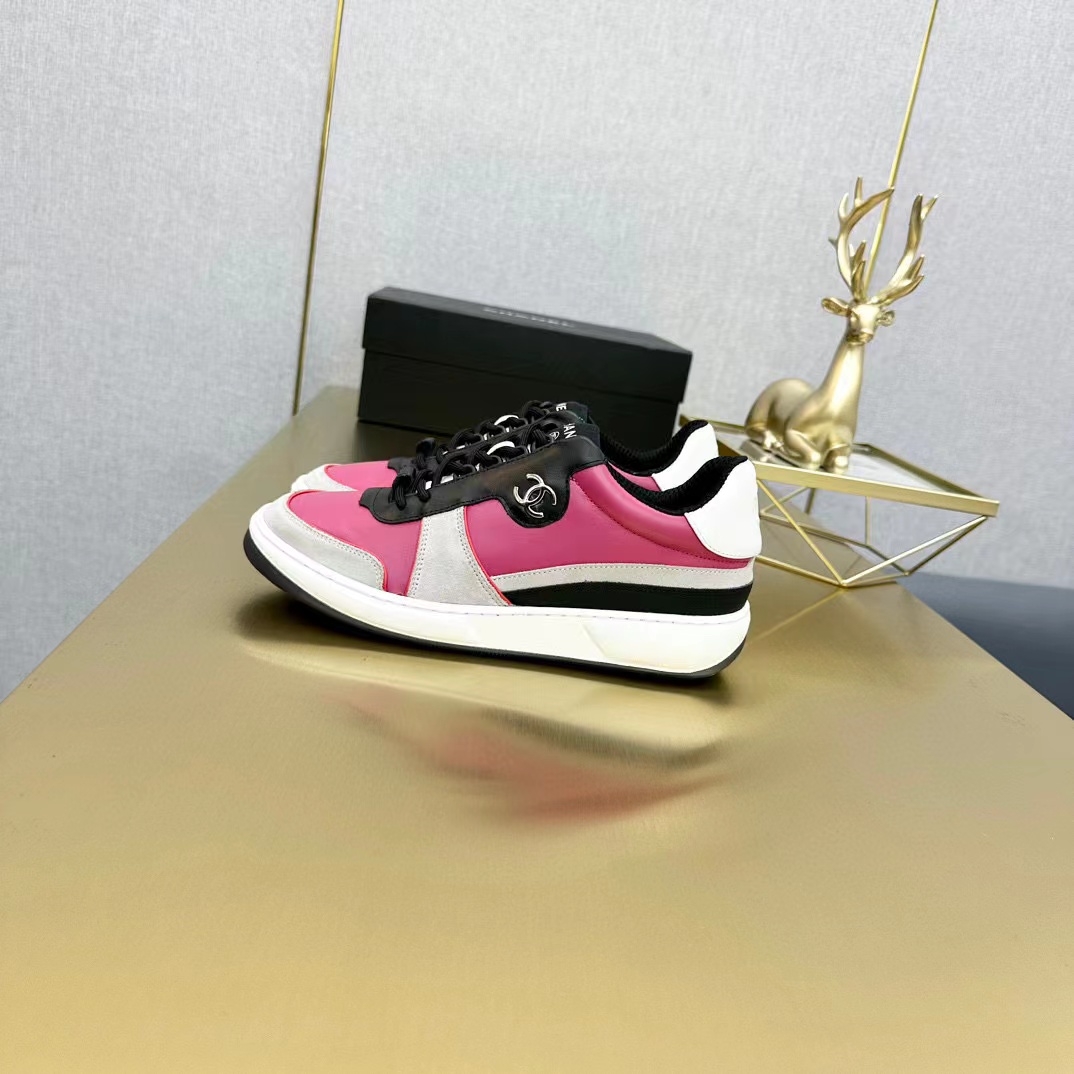 CHANEL SNEAKERS