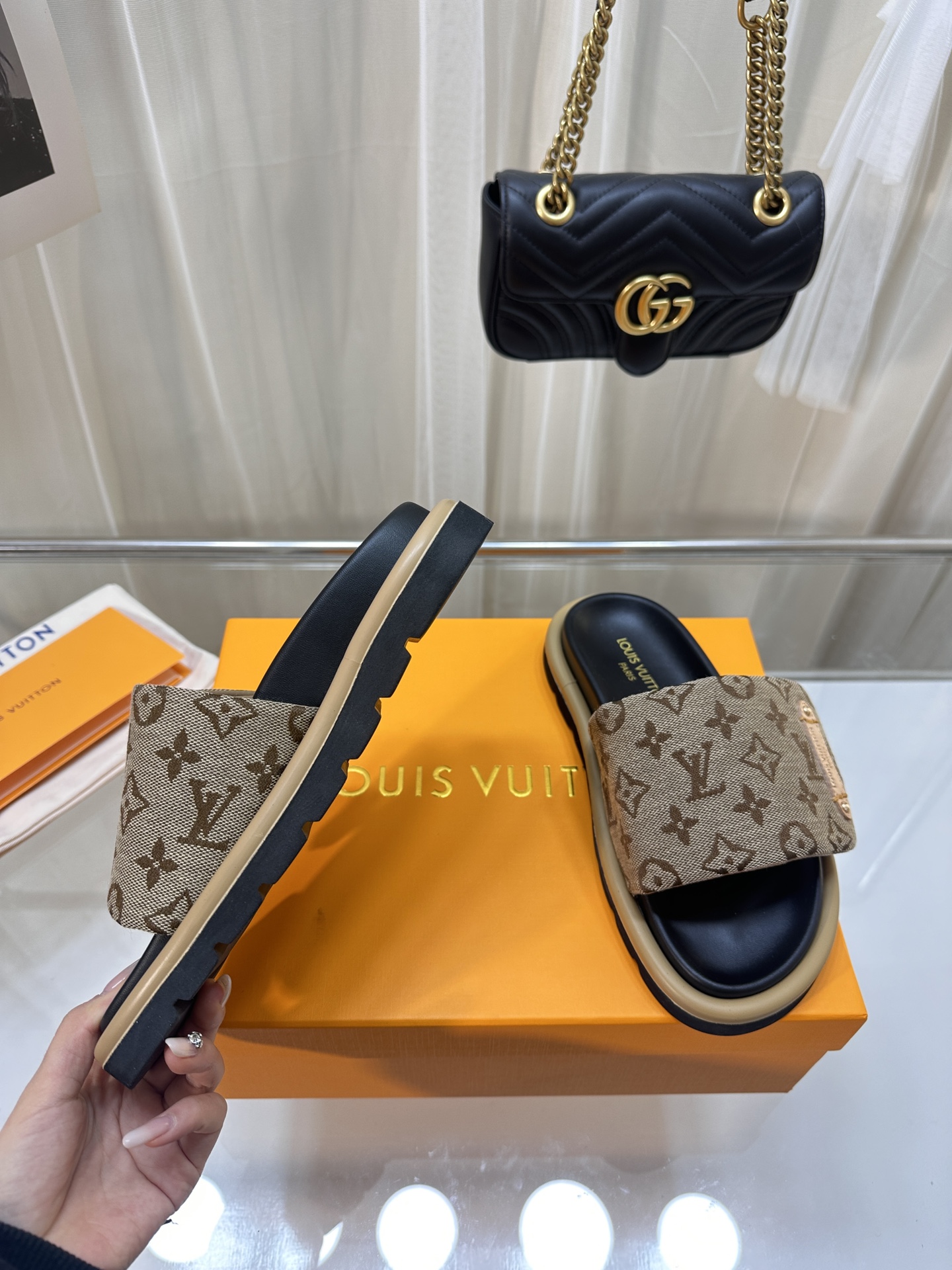 LOUIS VUITTON SLIDES