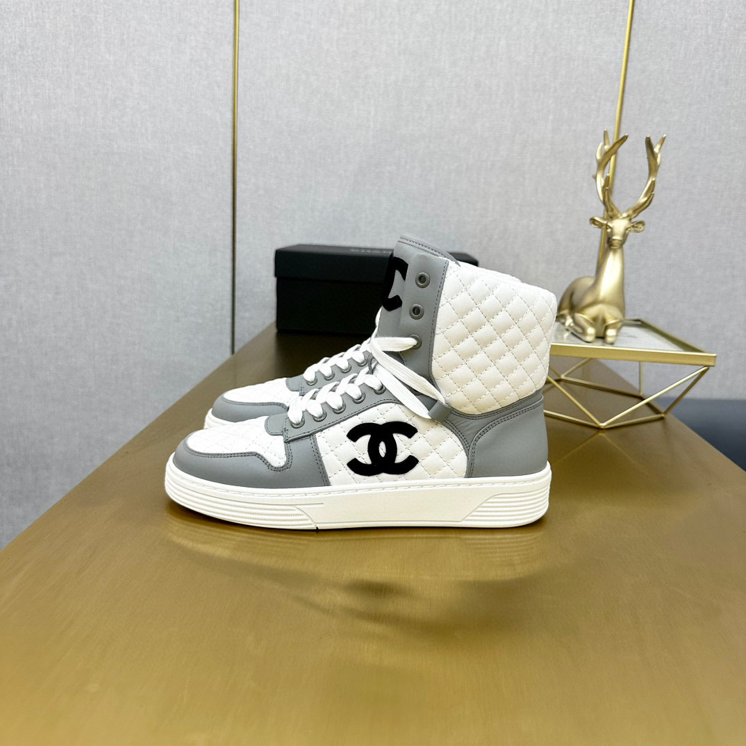 CHANEL SNEAKERS