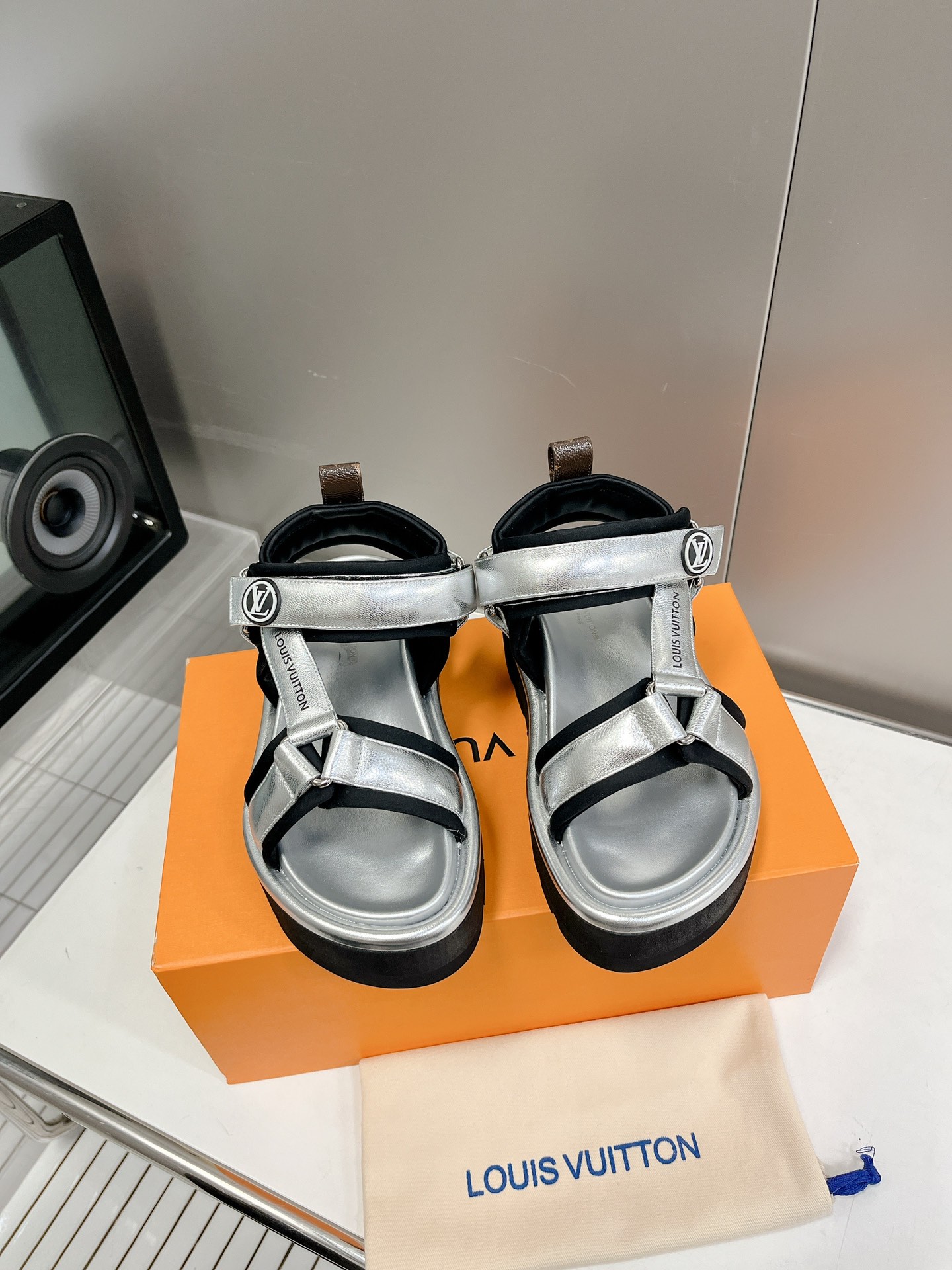 LOUIS VUITTON SANDALS