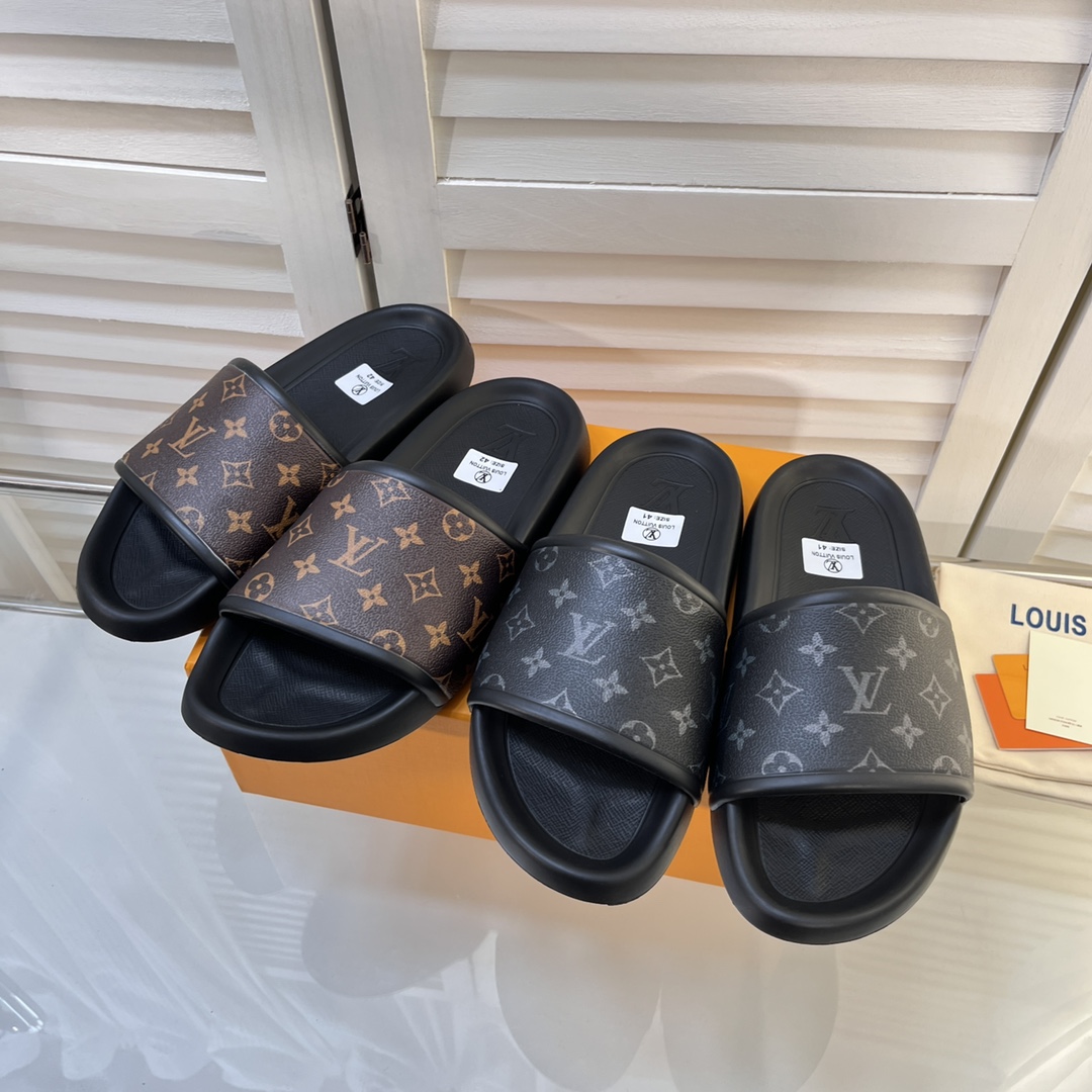 LOUIS VUITTON SLIDES