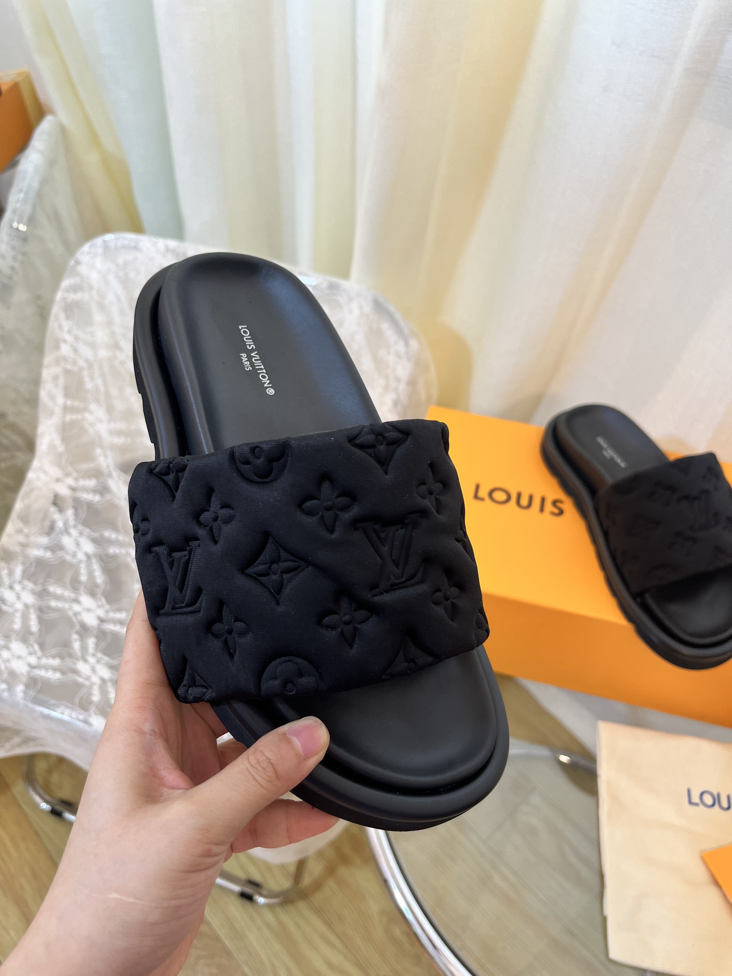LOUIS VUITTON SLIDES