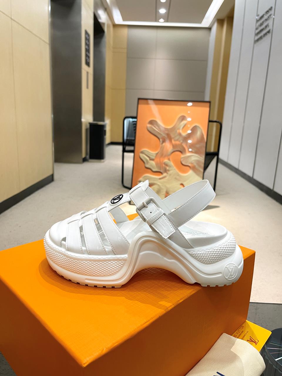 LOUIS VUITTON SANDALS