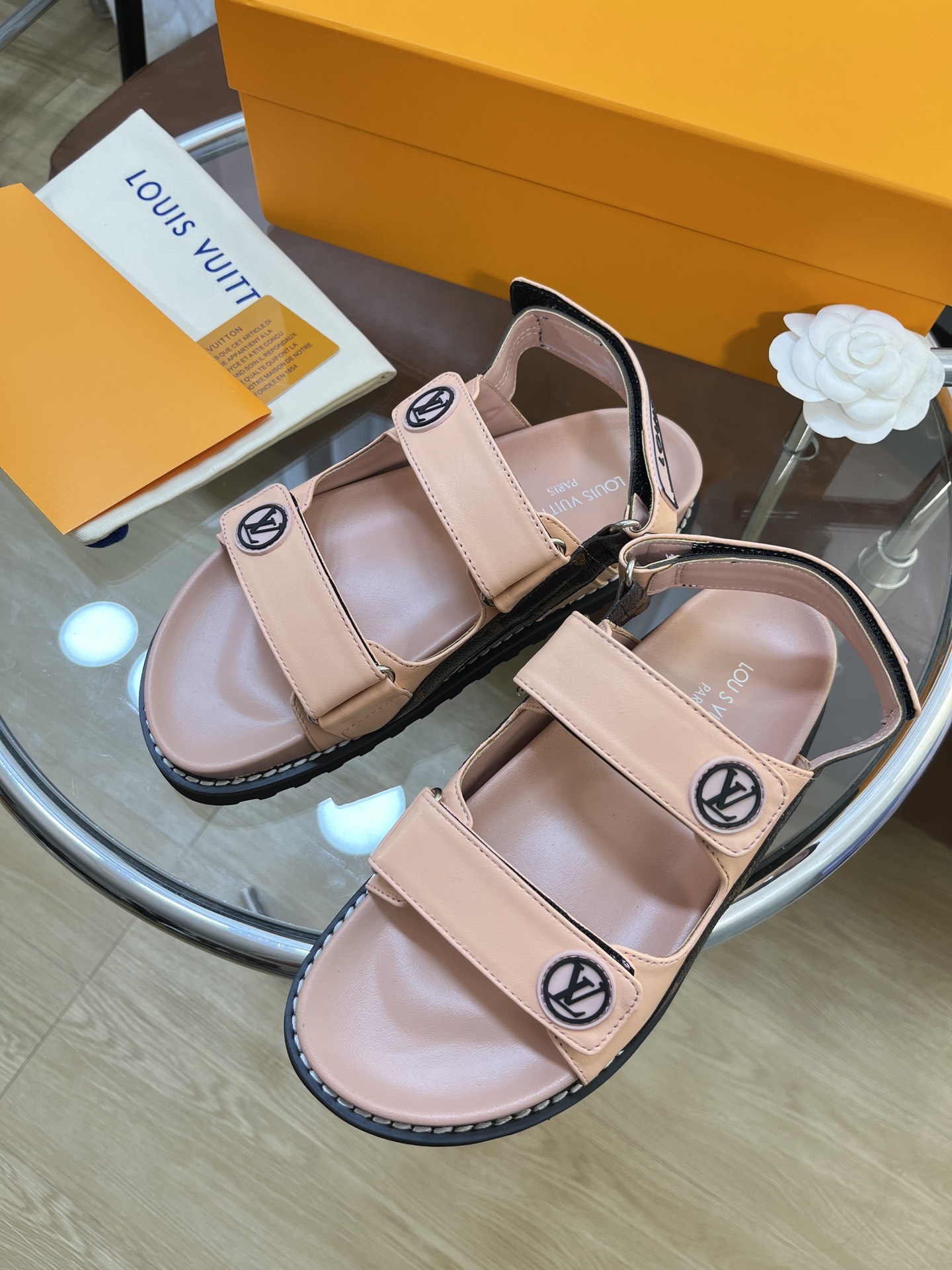 LOUIS VUITTON SANDALS